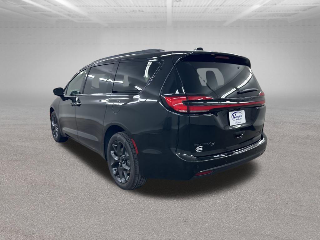 new 2026 Chrysler Pacifica car, priced at $50,506