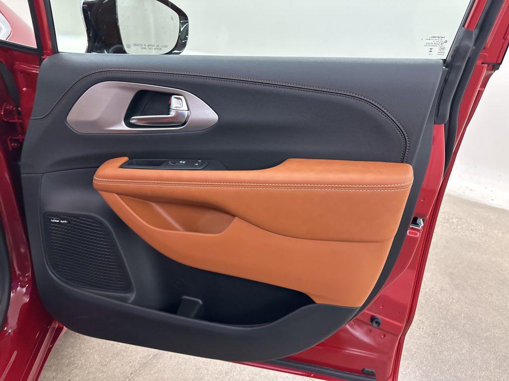 new 2026 Chrysler Pacifica car, priced at $53,961