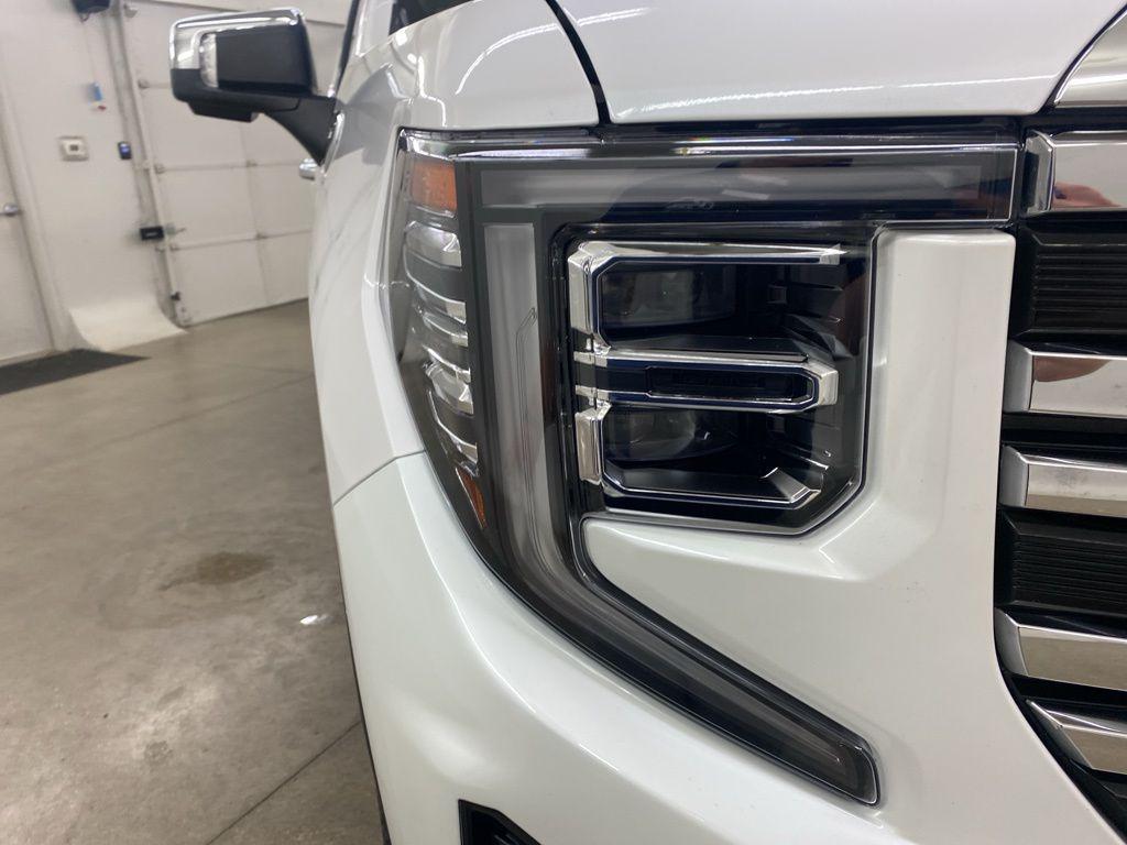 used 2023 GMC Sierra 1500 car, priced at $44,499