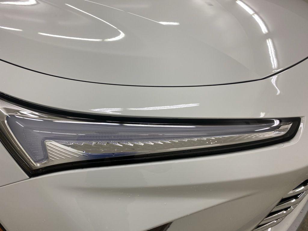 new 2025 Buick Envista car, priced at $23,977