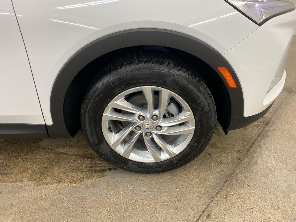 new 2025 Buick Envista car, priced at $23,977