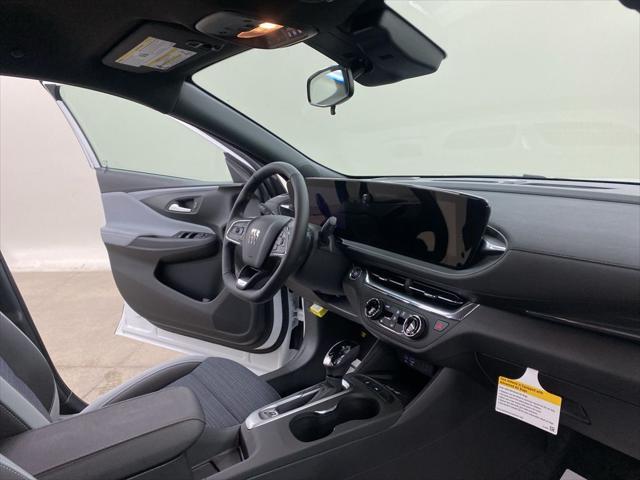 new 2025 Buick Envista car, priced at $26,097
