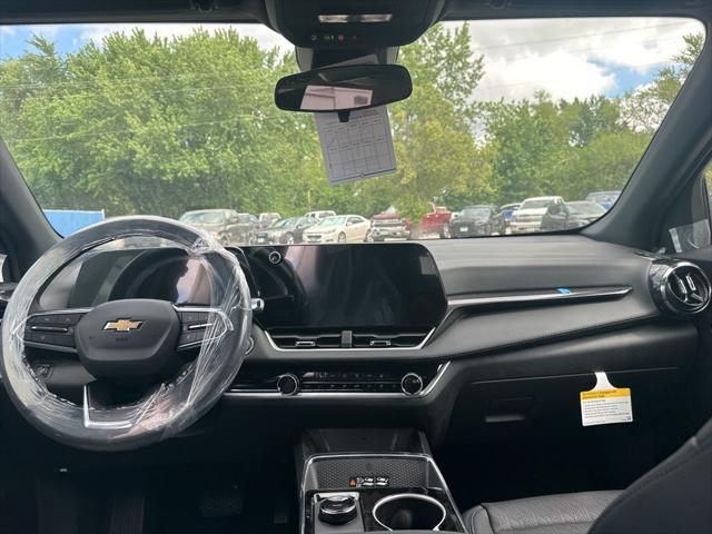 new 2026 Chevrolet Equinox car, priced at $33,545