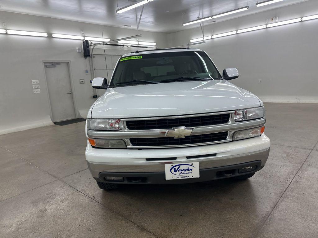 used 2005 Chevrolet Suburban car, priced at $6,000