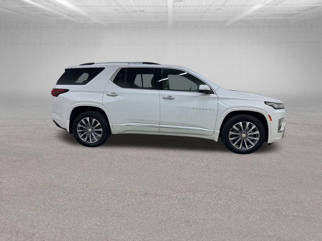 used 2023 Chevrolet Traverse car, priced at $39,999