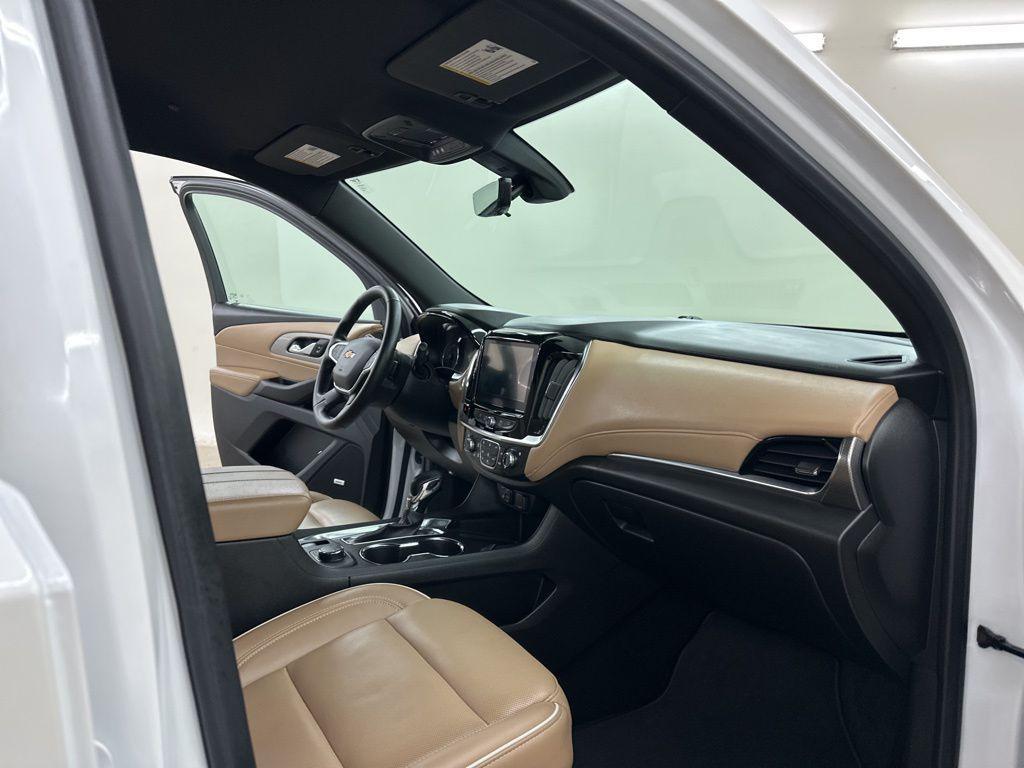 used 2023 Chevrolet Traverse car, priced at $39,999
