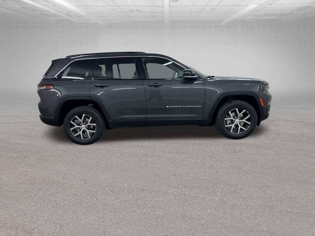 new 2025 Jeep Grand Cherokee car, priced at $41,250