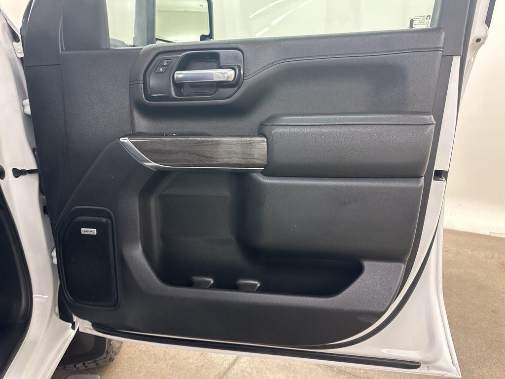 used 2022 Chevrolet Silverado 2500 car, priced at $48,868