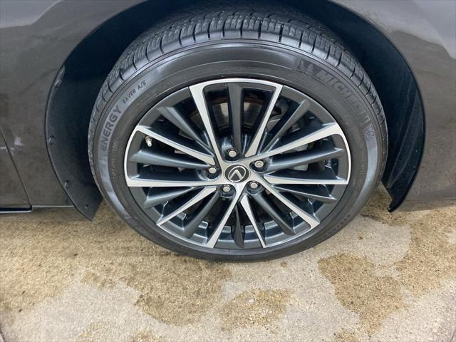used 2023 Lexus ES 350 car, priced at $40,899