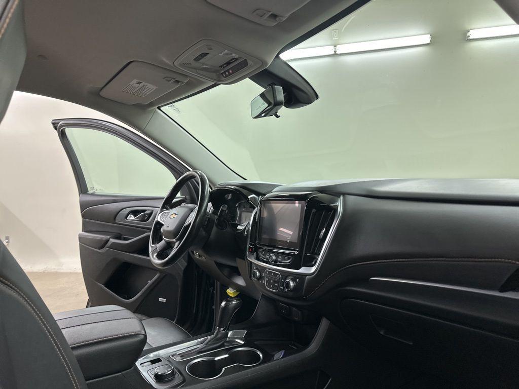 used 2019 Chevrolet Traverse car, priced at $26,011