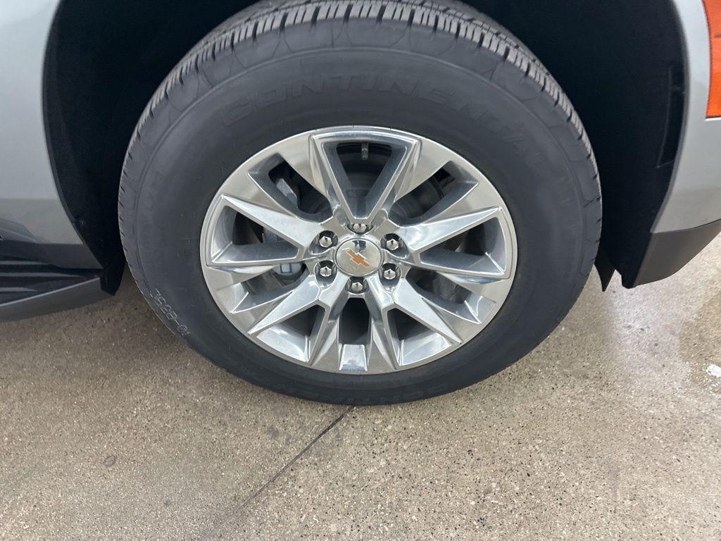 new 2026 Chevrolet Suburban car, priced at $84,892