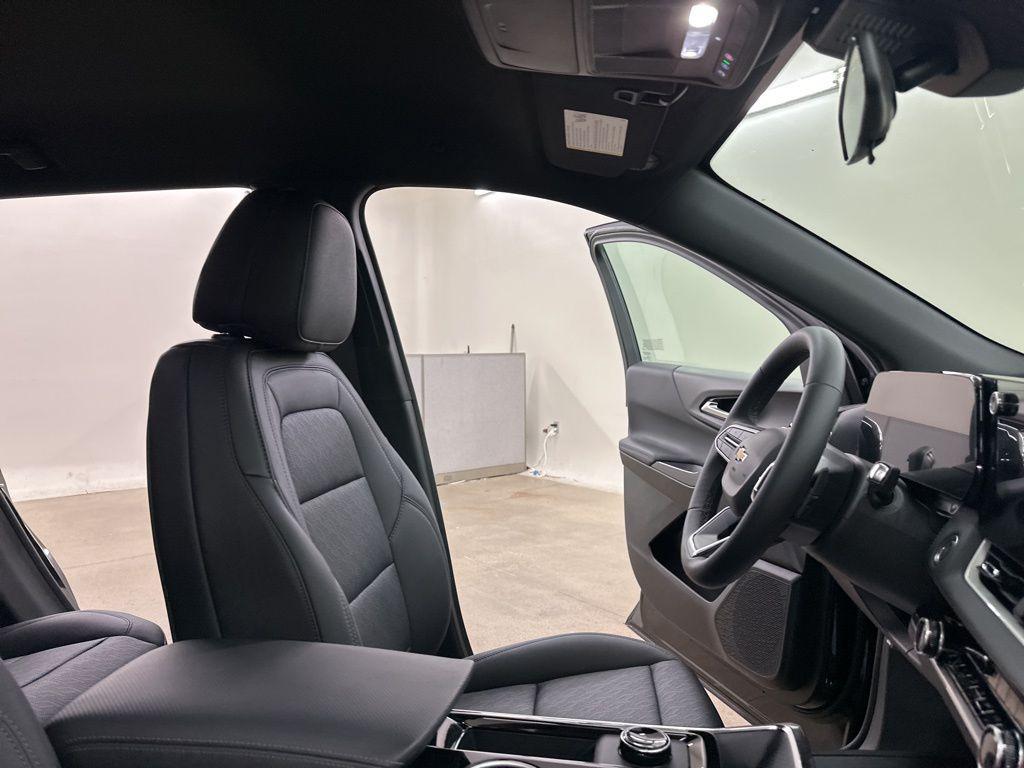 new 2026 Chevrolet Equinox car, priced at $29,232