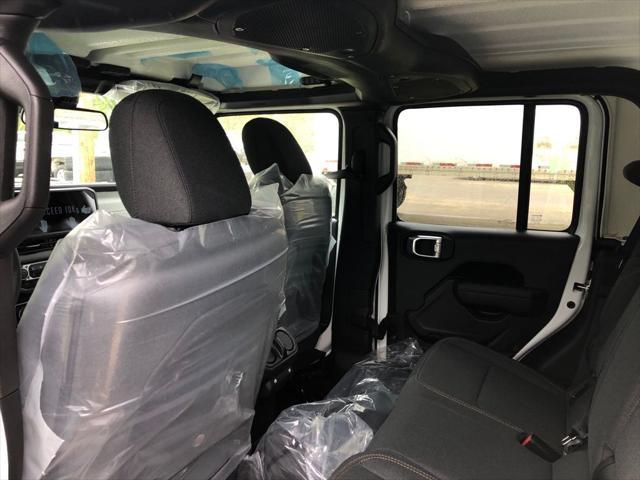 new 2025 Jeep Gladiator car, priced at $44,124