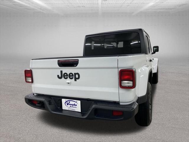 new 2025 Jeep Gladiator car, priced at $44,124