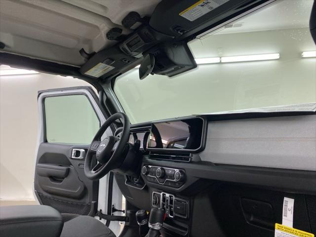 new 2025 Jeep Gladiator car, priced at $44,124