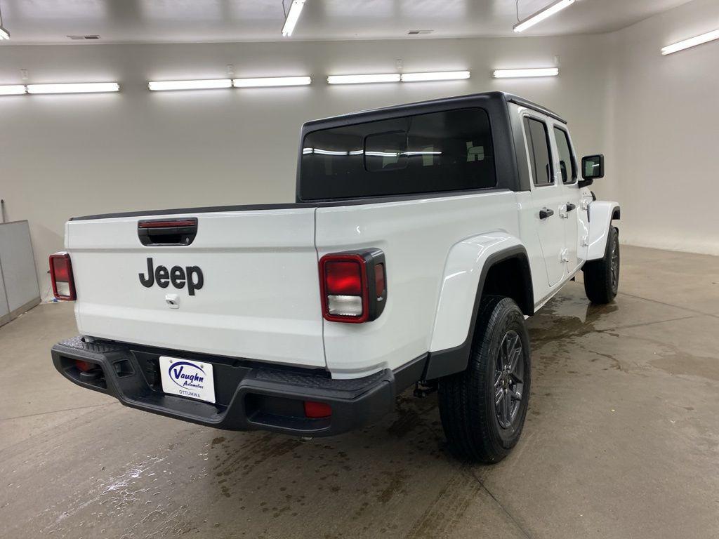 new 2025 Jeep Gladiator car, priced at $40,949