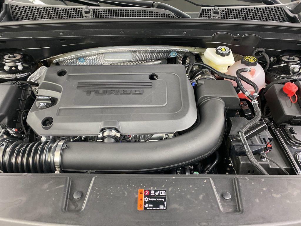 new 2025 Buick Envision car, priced at $42,566