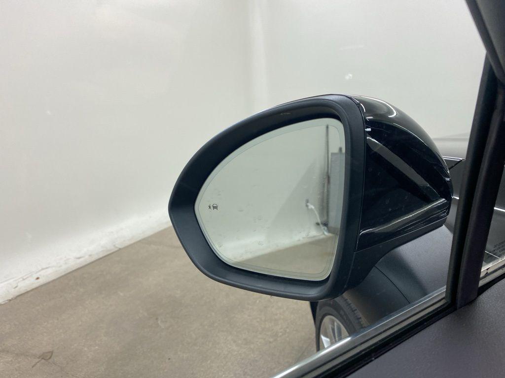 new 2025 Buick Envision car, priced at $42,566