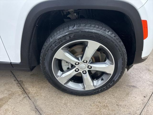 used 2021 Jeep Grand Cherokee L car, priced at $25,599