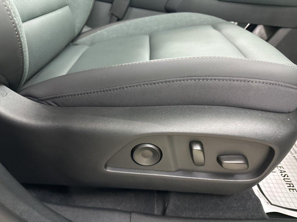 new 2026 GMC Terrain car, priced at $39,084
