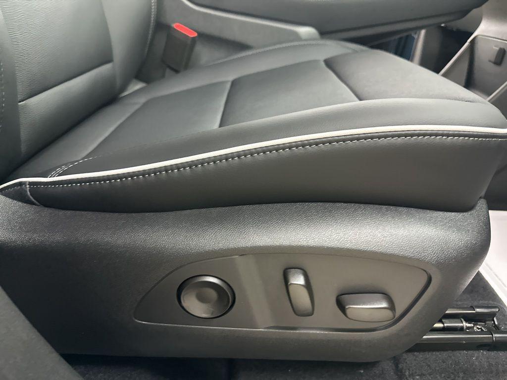 new 2026 Buick Enclave car, priced at $46,761