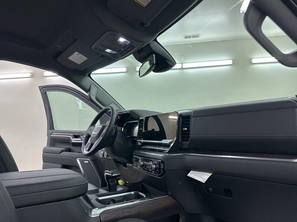 new 2026 GMC Sierra 1500 car, priced at $57,694