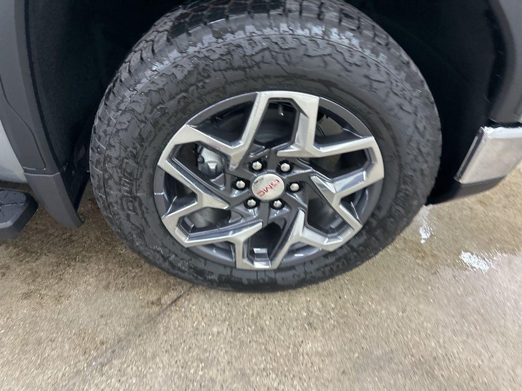 new 2026 GMC Sierra 1500 car, priced at $57,694