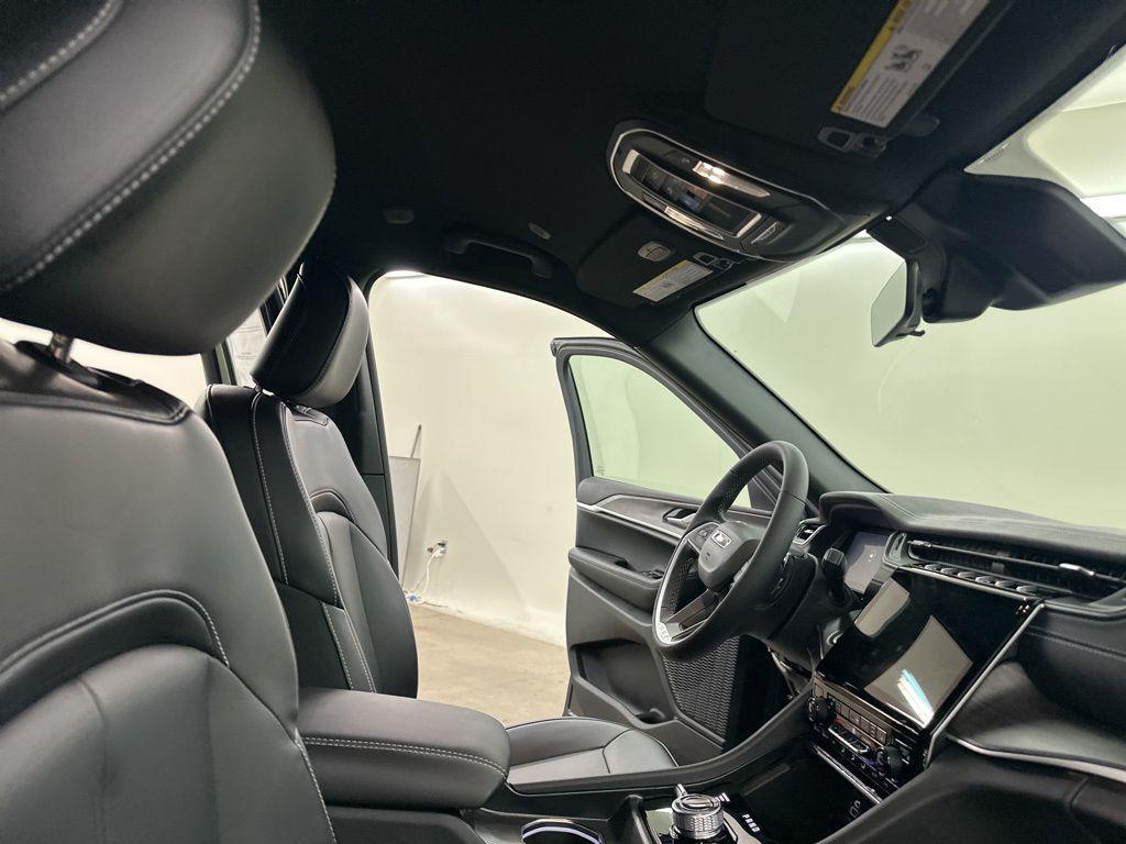 new 2025 Jeep Grand Cherokee L car, priced at $42,775