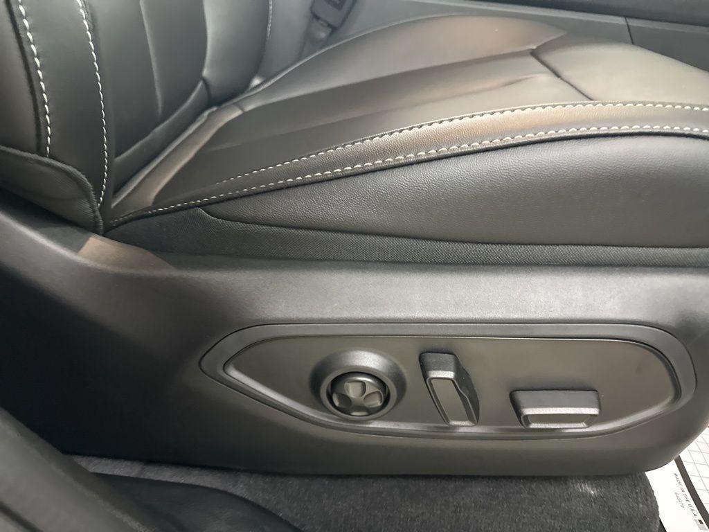 new 2025 Jeep Grand Cherokee L car, priced at $42,775