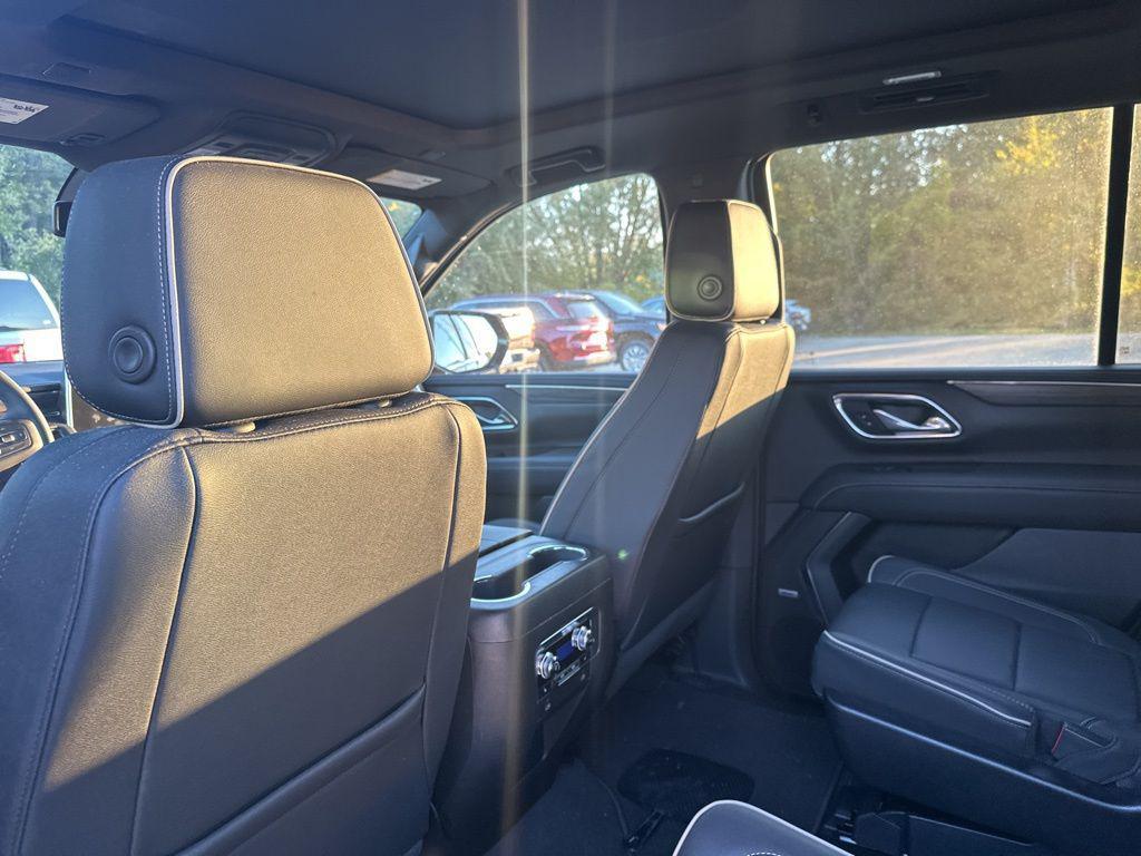 used 2023 GMC Yukon car, priced at $62,999