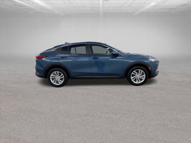 new 2025 Buick Envista car, priced at $25,456