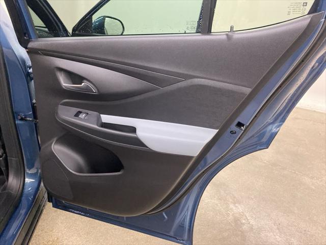 new 2025 Buick Envista car, priced at $25,456