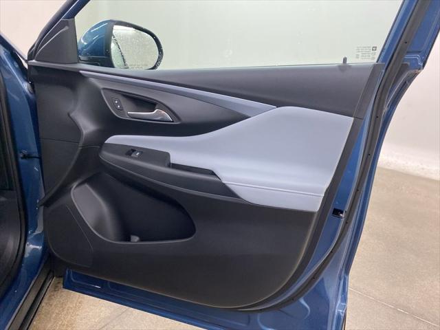 new 2025 Buick Envista car, priced at $25,456