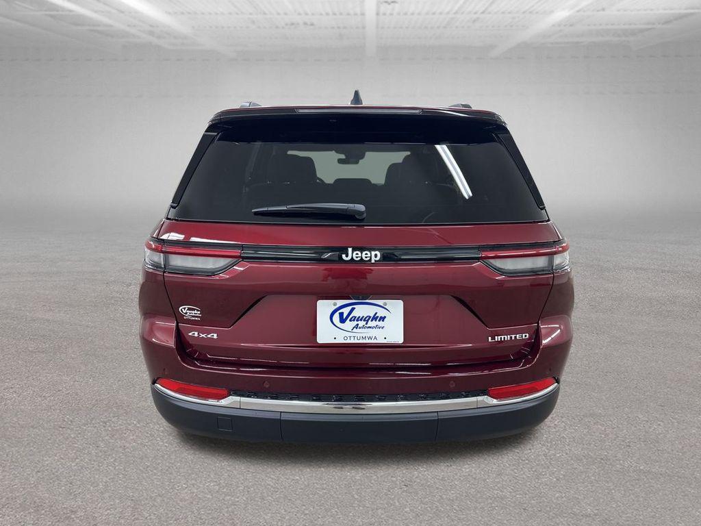 new 2025 Jeep Grand Cherokee car, priced at $41,250