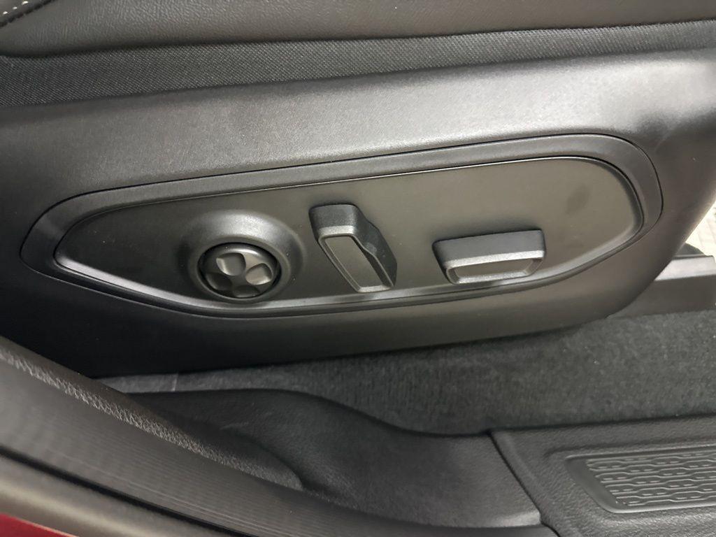 new 2025 Jeep Grand Cherokee car, priced at $41,250