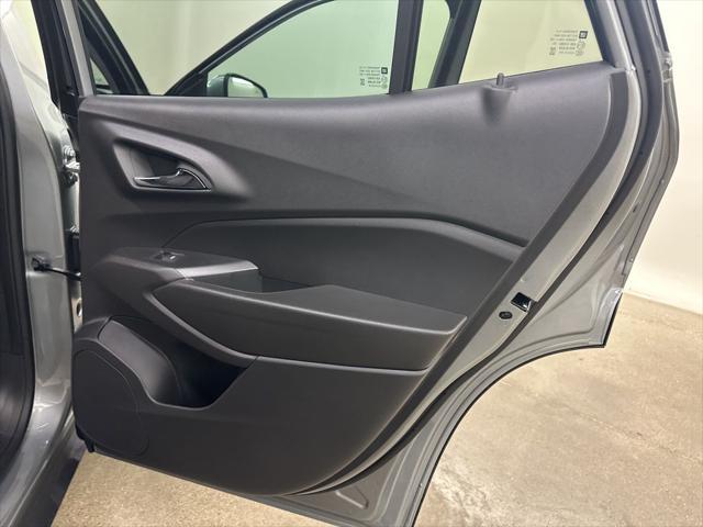 new 2025 Chevrolet Trax car, priced at $23,061