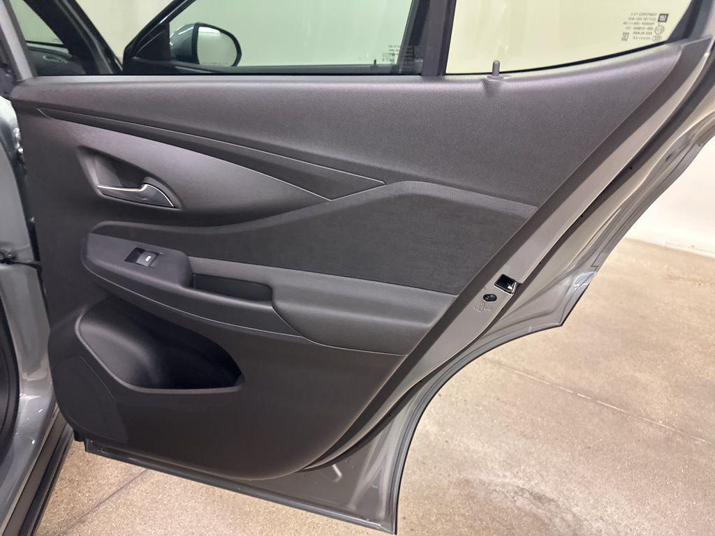 new 2025 Buick Envista car, priced at $23,988