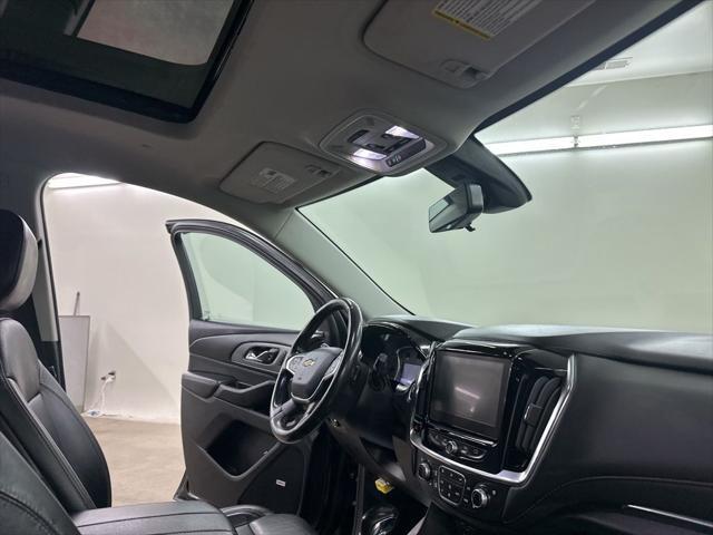used 2021 Chevrolet Traverse car, priced at $33,499