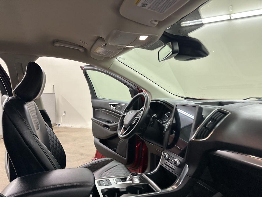 used 2024 Ford Edge car, priced at $27,142