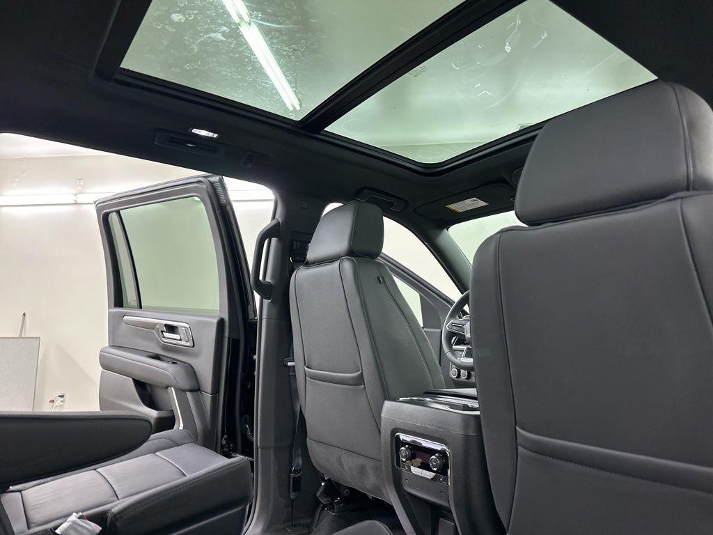 new 2025 Chevrolet Suburban car, priced at $74,923