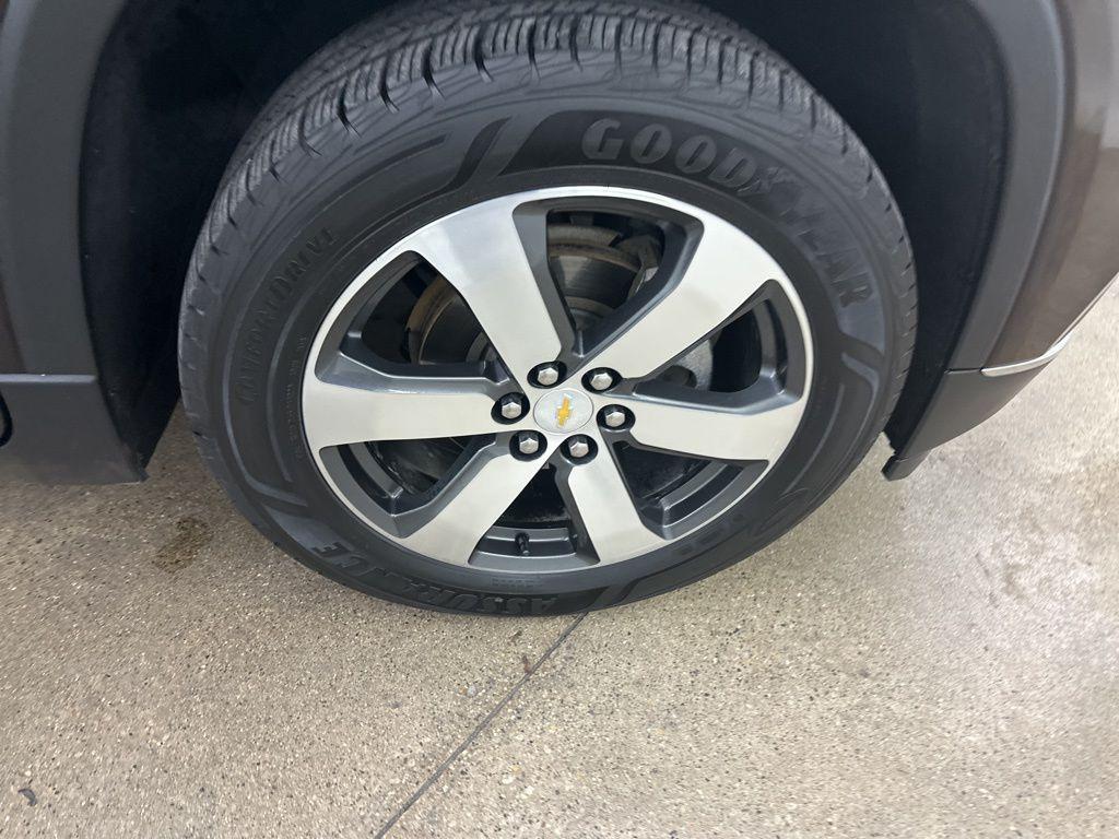 used 2019 Chevrolet Traverse car, priced at $19,591