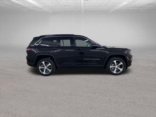 new 2024 Jeep Grand Cherokee car, priced at $48,043