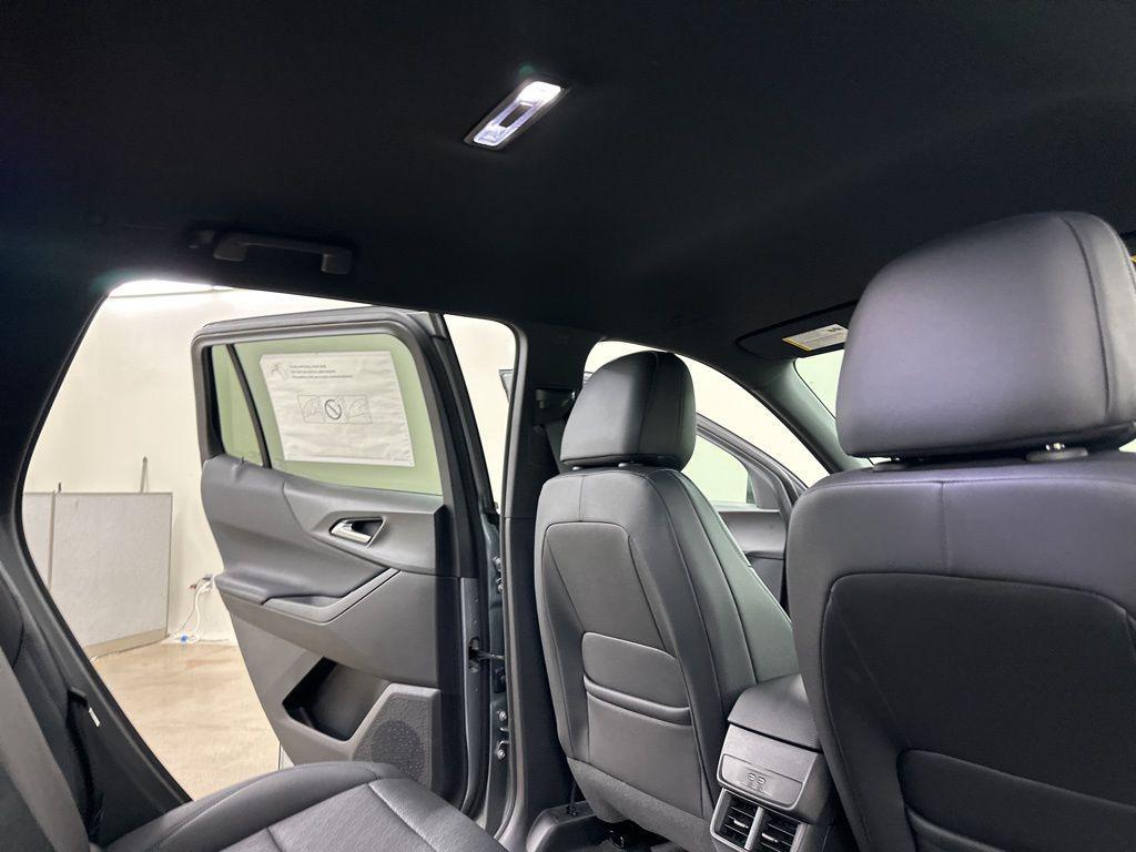 new 2026 Chevrolet Equinox car, priced at $30,800