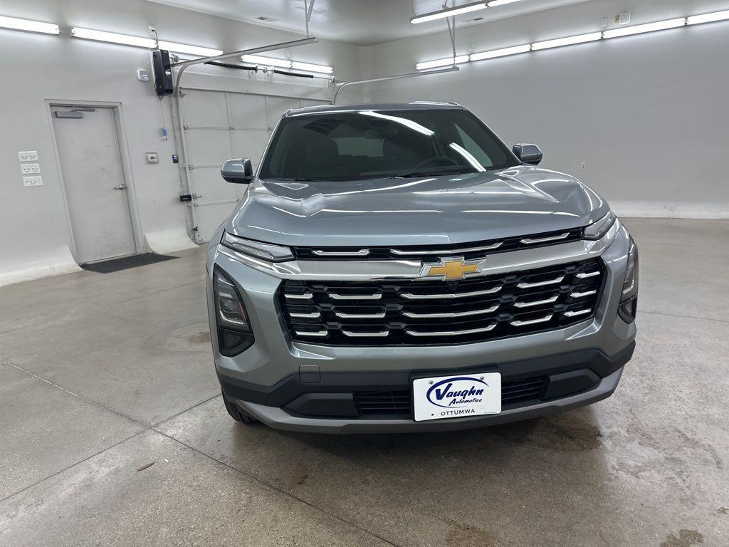 new 2026 Chevrolet Equinox car, priced at $30,800