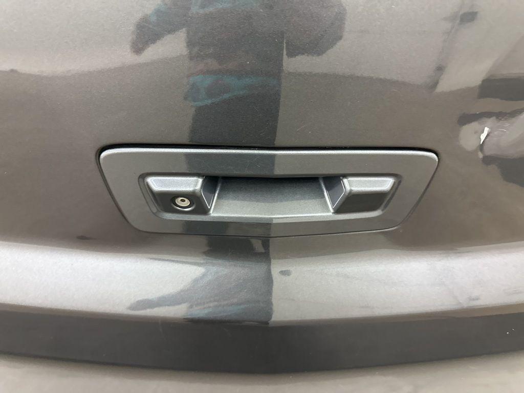 used 2012 Chevrolet Traverse car, priced at $3,900