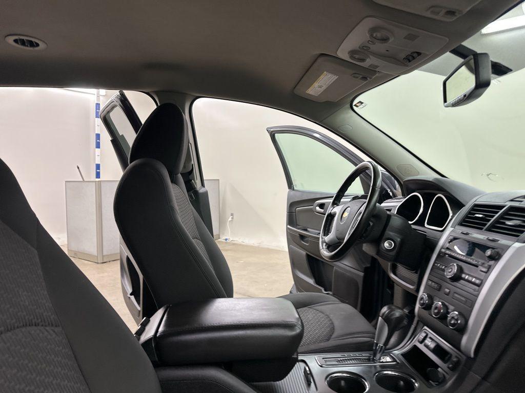 used 2012 Chevrolet Traverse car, priced at $3,900