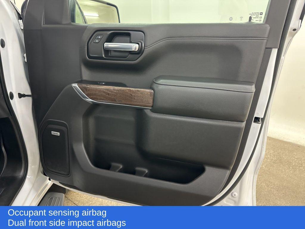used 2022 GMC Sierra 1500 car, priced at $33,399