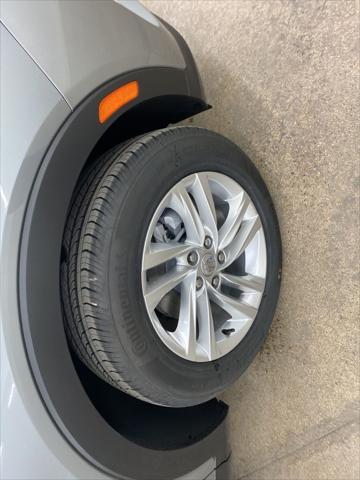 new 2025 Buick Envista car, priced at $25,525