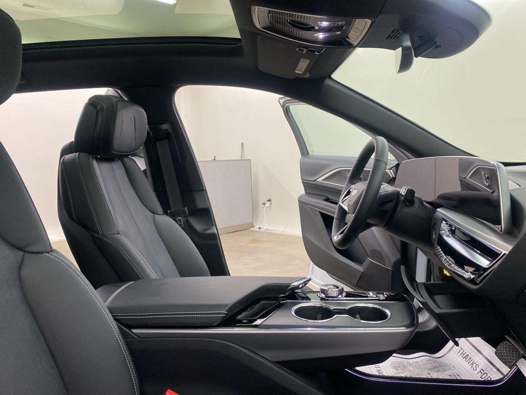 new 2025 Cadillac LYRIQ car, priced at $50,177