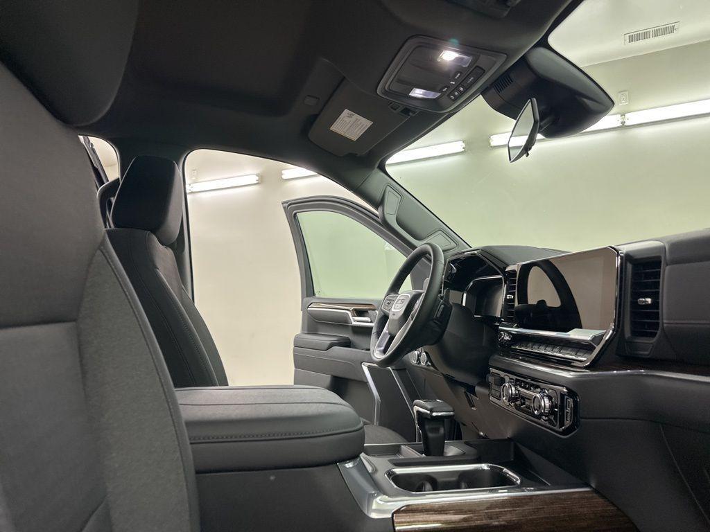 new 2026 GMC Sierra 1500 car, priced at $53,274